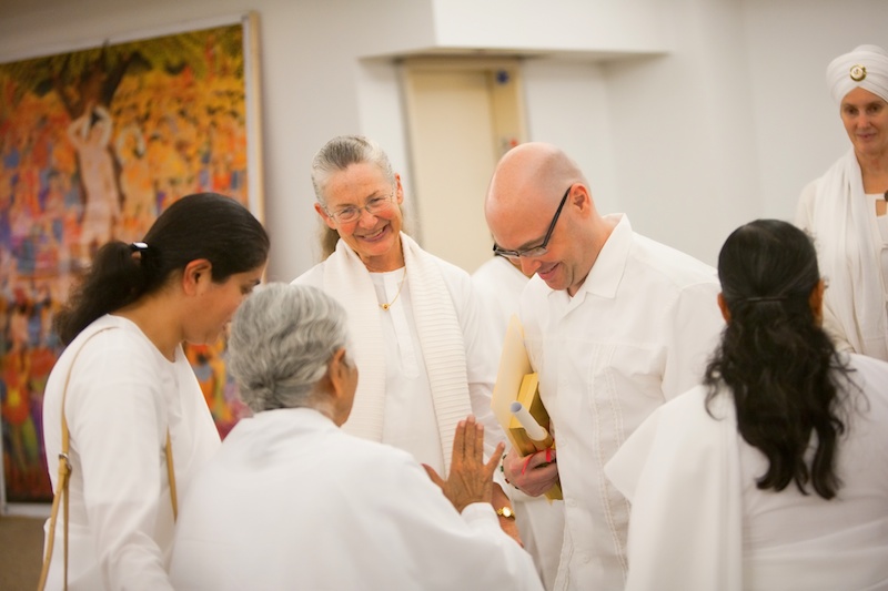 Receiving a Gift of Peace from 94 year old, world spiritual leader, Dadi Janki, at a ceremony before signing the Goodwill Treaty for World Peace.